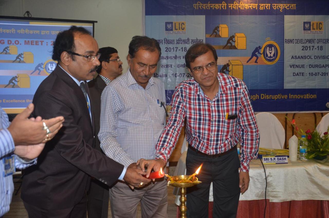 Hotel Pritika Durgāpur Eksteriør bilde